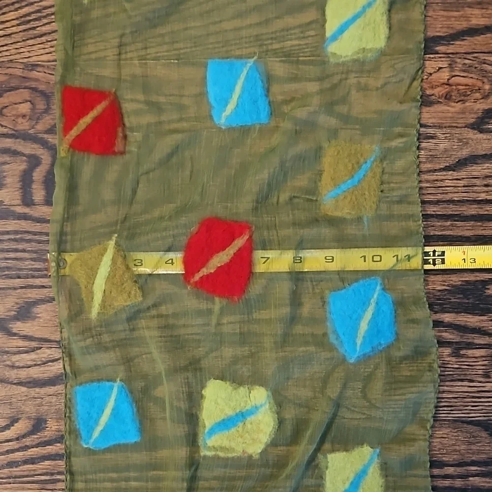Scarf Handcrafted Wool and Silk NWT 69